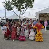 Pilar de la Horadada celebra su Feria de Sevillanas hasta el domingo 5 de mayo con todo el ambiente rociero Pilar de la Horadada celebra su Feria de Sevillanas hasta el domingo 5 de mayo con todo el ambiente rociero