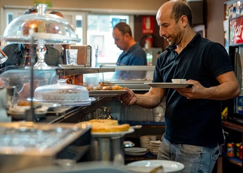 Andalucía registra una caída del paro en abril del 3% con 20.954 parados menos hasta situarse en 678.579 Andalucía registra una caída del paro en abril del 3% con 20.954 parados menos hasta situarse en 678.579
