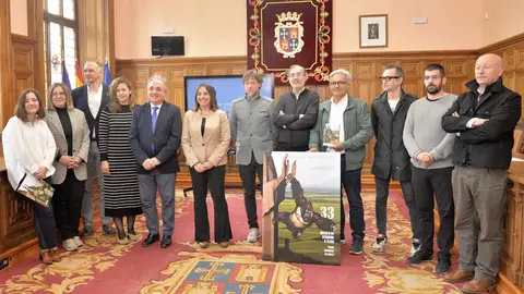 La proyección de 74 títulos, música, danza o encuentros convergen en la 33ª Muestra de Cine Internacional de Palencia .
