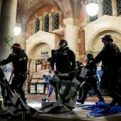Ascienden a más de 2.000 los detenidos en universidades de EEUU: el origen de las protestas propalestinas