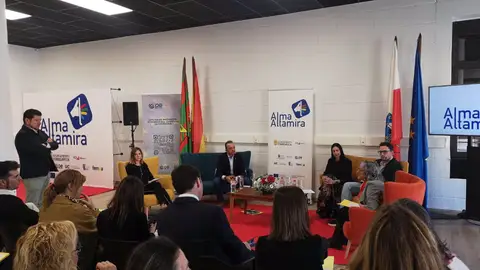 Torrelavega anima a jóvenes que no trabajen ni estudien a participar en un proyecto piloto europeo de empleo Torrelavega anima a jóvenes que no trabajen ni estudien a participar en un proyecto piloto europeo de empleo