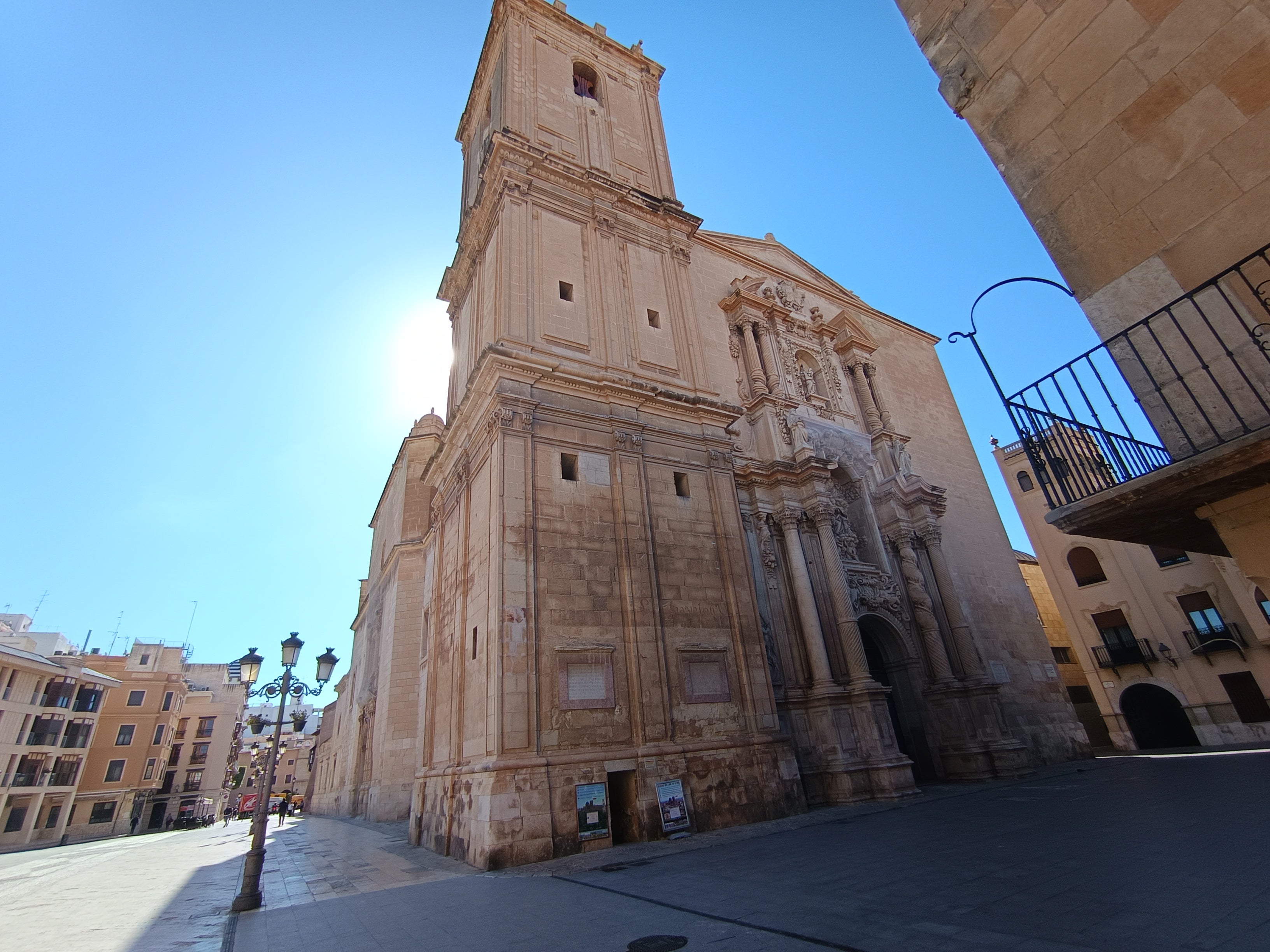 Las temperaturas máximas vuelven a repuntar en Elche, Crevillent y Santa Pola Las temperaturas máximas vuelven a repuntar en Elche, Crevillent y Santa Pola