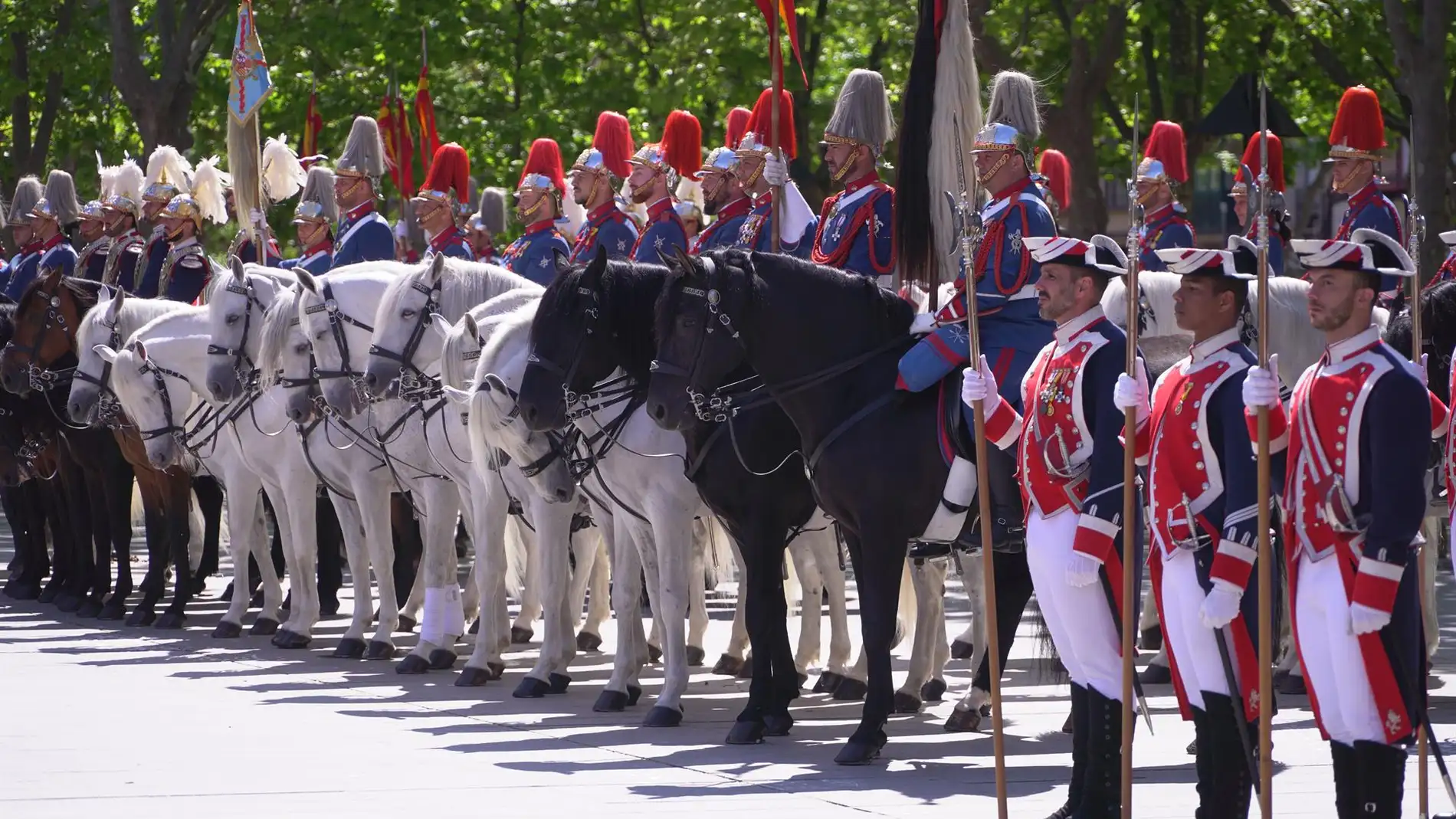 La Guardia Real realizará un pasacalles, una exhibición y una parada militar en Santander 