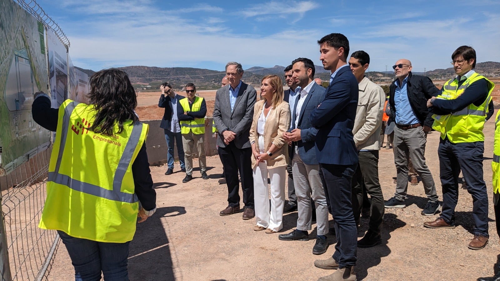 Avanzan las obras de la Plataforma Intermodal de Parc Sagunt II Avanzan las obras de la Plataforma Intermodal de Parc Sagunt II