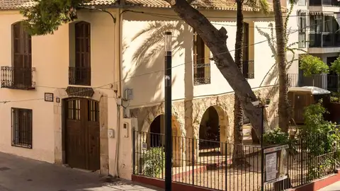 Benidorm ultima la restauración de l'Hort de Colón para ofrecer este verano un recorrido por su historia a través de su patrimonio rehabilitado Benidorm ultima la restauración de l'Hort de Colón para ofrecer este verano un recorrido por su historia a través de su patrimonio rehabilitado