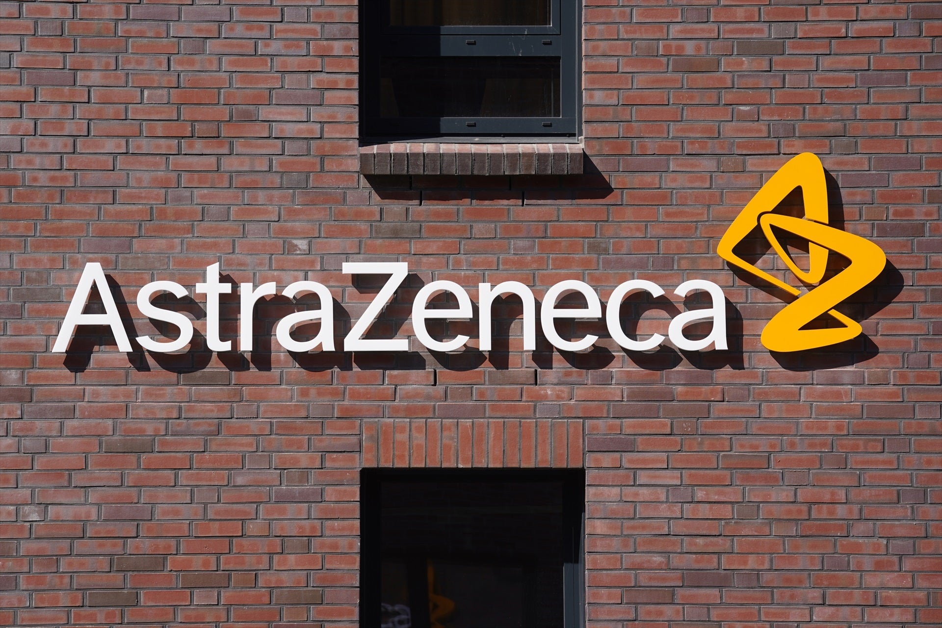 AstraZeneca deja de comercializar en Europa su vacuna contra el Covid-19 AstraZeneca deja de comercializar en Europa su vacuna contra el Covid-19