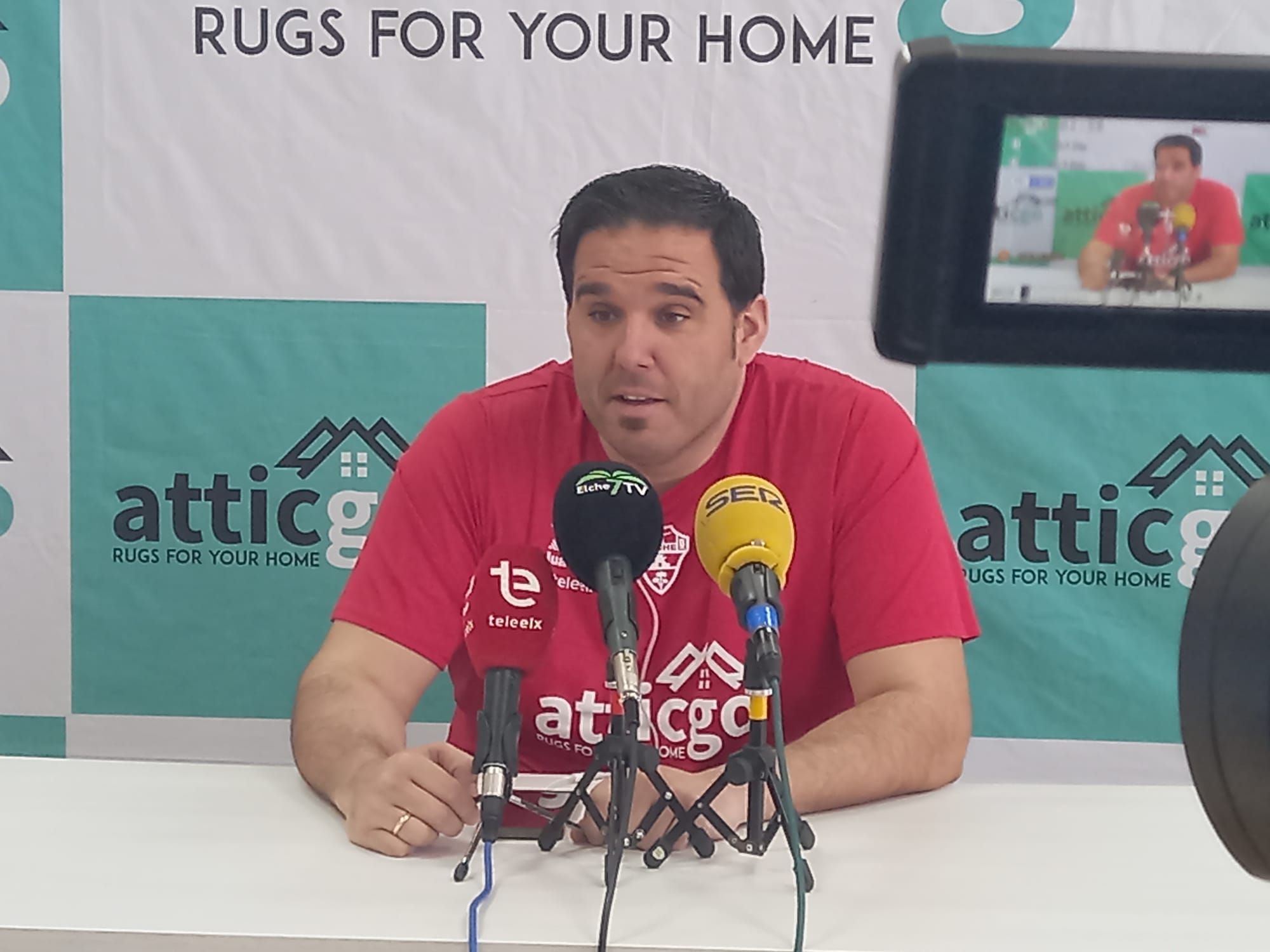 El premio al entrenador del año es para Joaquín Rocamora El premio al entrenador del año es para Joaquín Rocamora