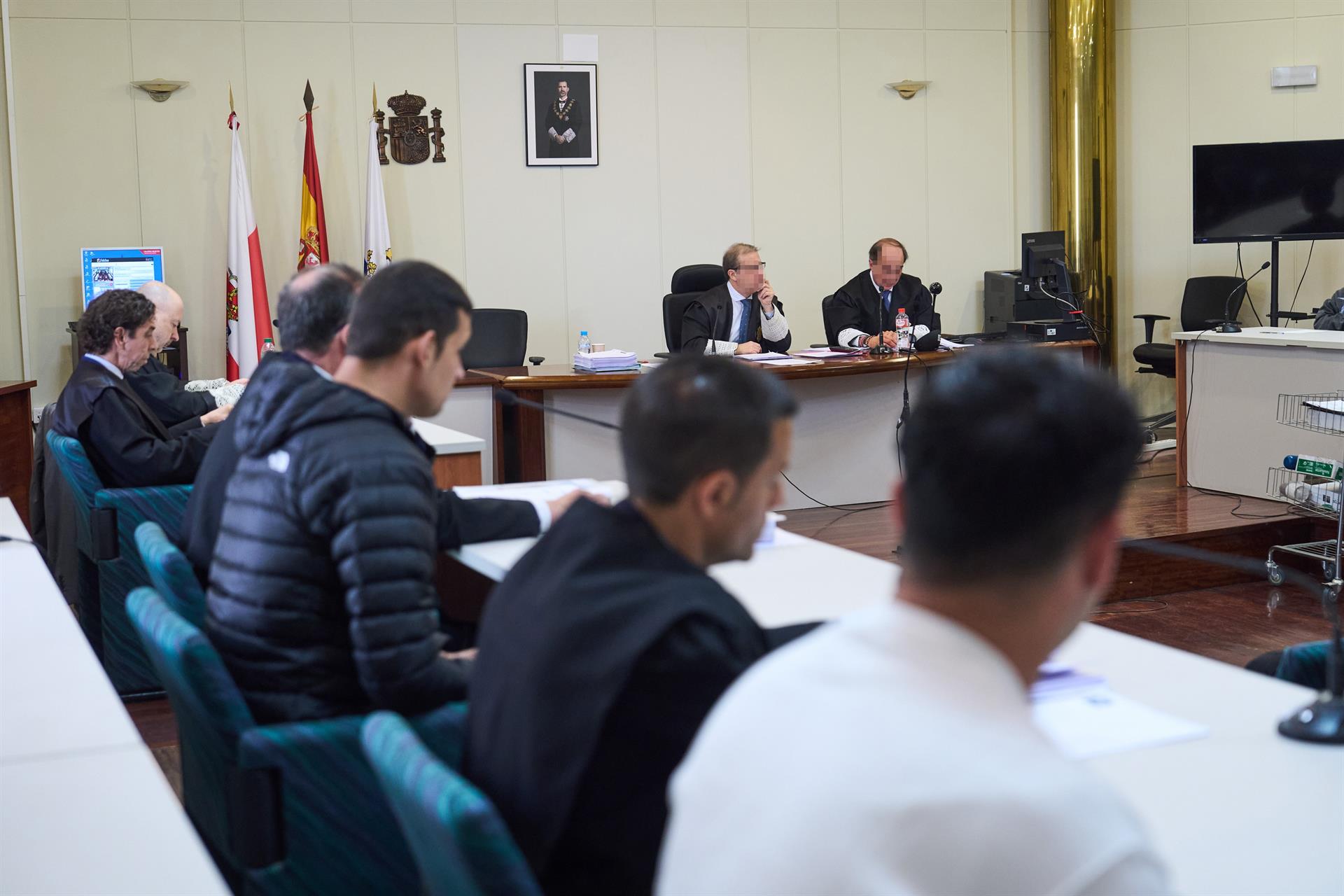 Los conductores del accidente de Castelar dicen que iban a velocidad "moderada" y niegan 'pique' al volante Los conductores del accidente de Castelar dicen que iban a velocidad "moderada" y niegan 'pique' al volante