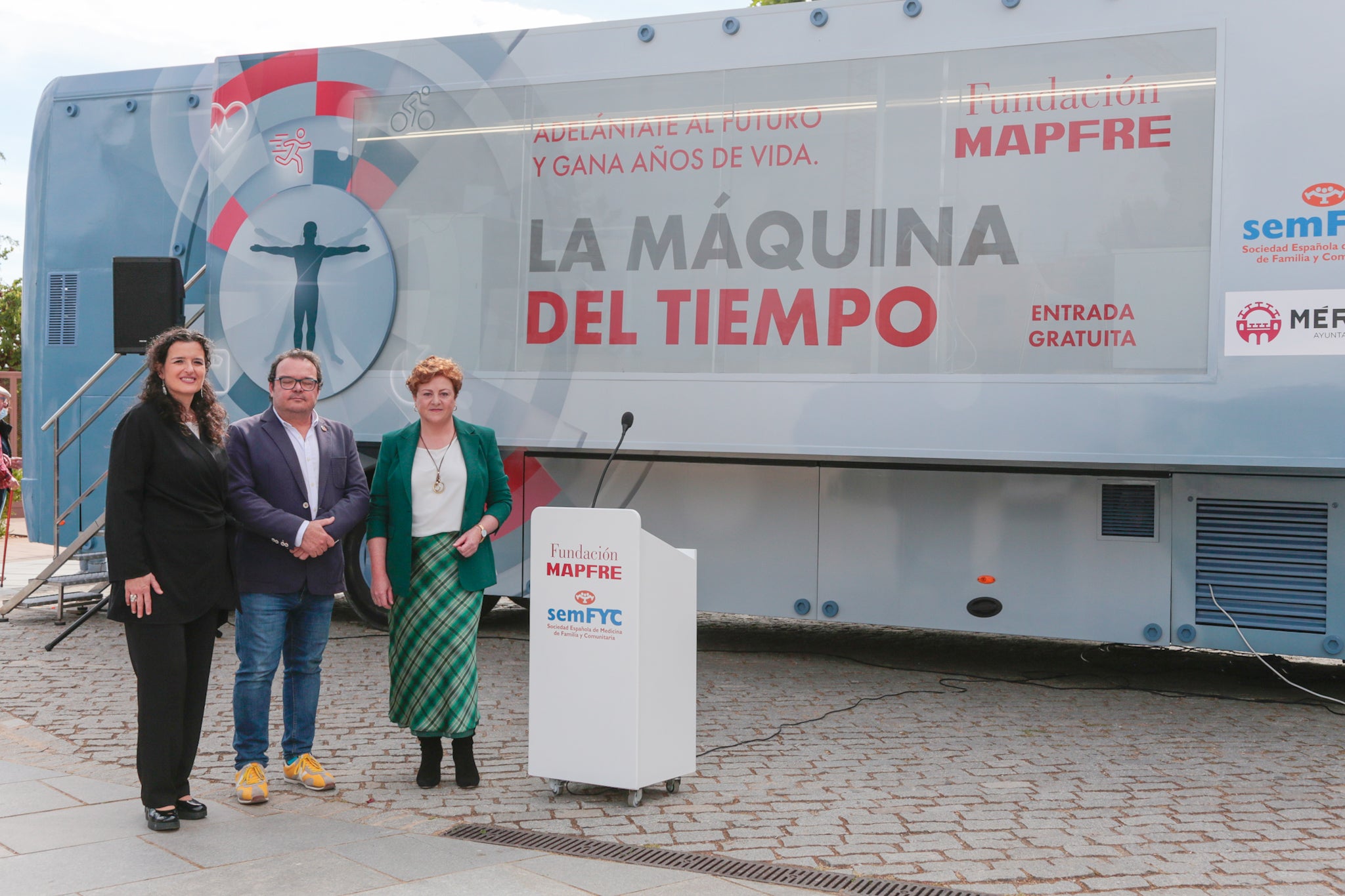La campaña 'La máquina del tiempo' de Mapfre ayuda en Mérida a ganar años de vida con la adopción de hábitos saludables La campaña 'La máquina del tiempo' de Mapfre ayuda en Mérida a ganar años de vida con la adopción de hábitos saludables