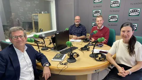 Francisco Javier García Mora, Felip Sánchez y Mariano Valera con Mayte Vilaseca Francisco Javier García Mora, Felip Sánchez y Mariano Valera con Mayte Vilaseca