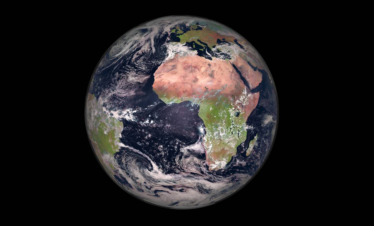 ¿Qué orbitaba la Tierra antes de la carrera espacial?