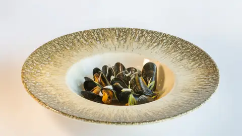 Concluye hoy la Semana de la Tapa Europea de Alcalá de Henares Tapa de mejillones elaborada por La Fábrica Gastrobar para la Semana de la Tapa Europea de Alcalá de Henares