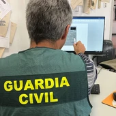Detiene a un hombre que alquilaba pisos turísticos sin permiso de sus propietarios y que se hizo pasar por agente inmobiliario de Benidorm Detiene a un hombre que alquilaba pisos turísticos sin permiso de sus propietarios y que se hizo pasar por agente inmobiliario de Benidorm