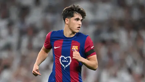 Pau Cubarsí renueva con el Barcelona hasta 2027 Pau Cubarsí renueva con el Barcelona hasta 2027