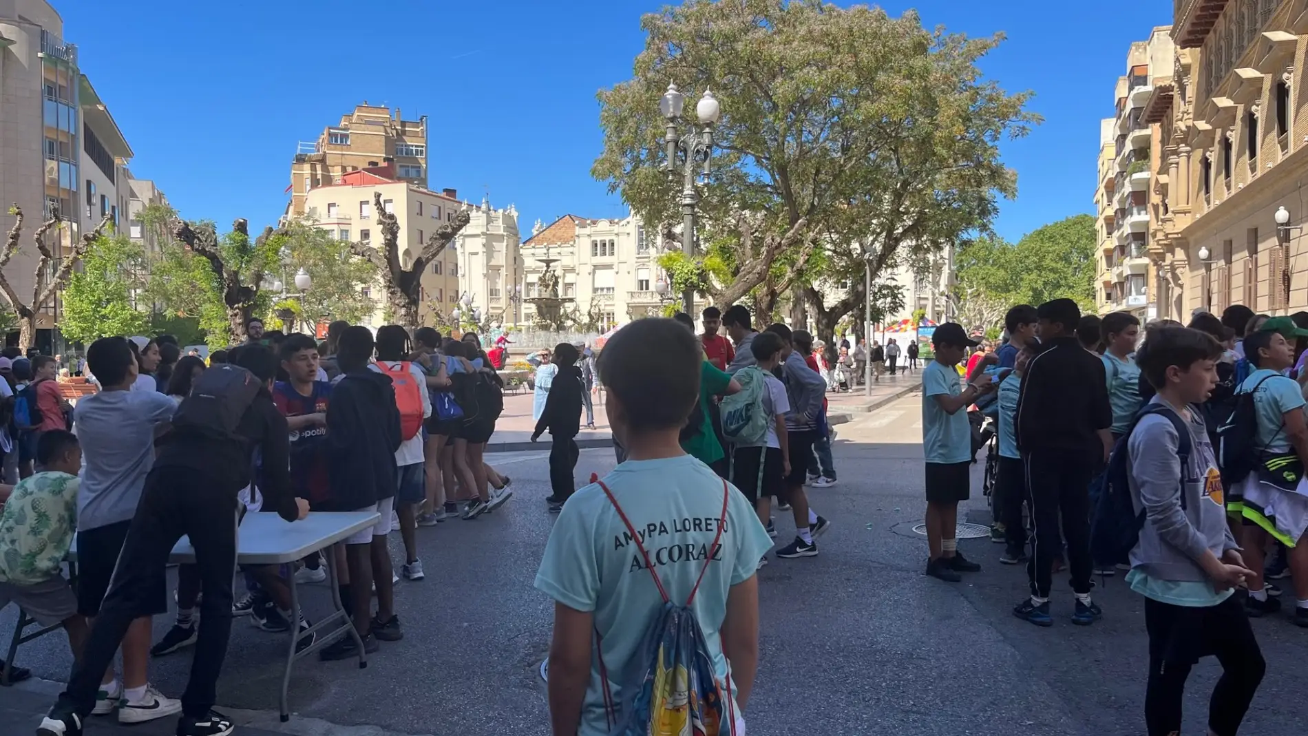  2.800 niños invaden las calles de Huesca para celebrar el Día del Juego