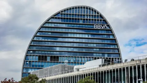 Las implicaciones para los accionistas en la OPA hostil de BBVA sobre Banco Sabadell Las implicaciones para los accionistas en la OPA hostil de BBVA sobre Banco Sabadell
