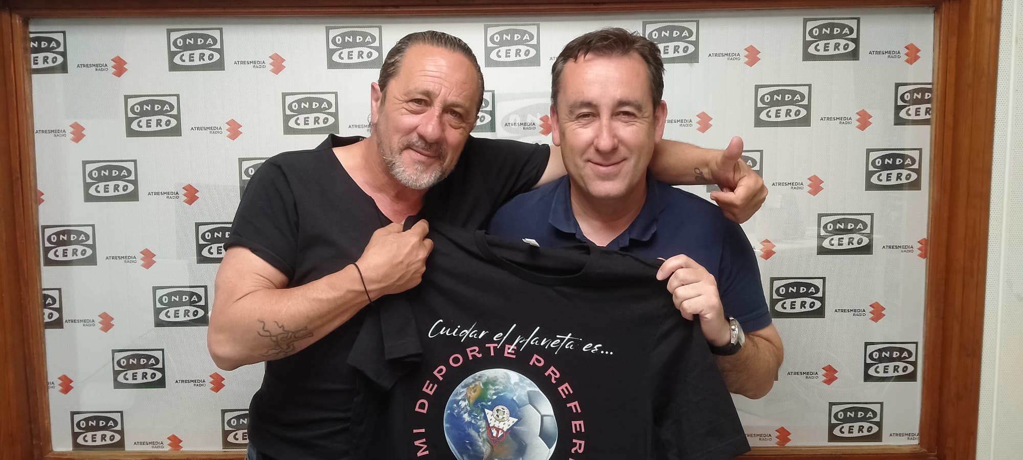 "Cuidar el planeta es mi deporte preferido" de Luis Manuel Ruiz "Cuidar el planeta es mi deporte preferido" de Luis Manuel Ruiz