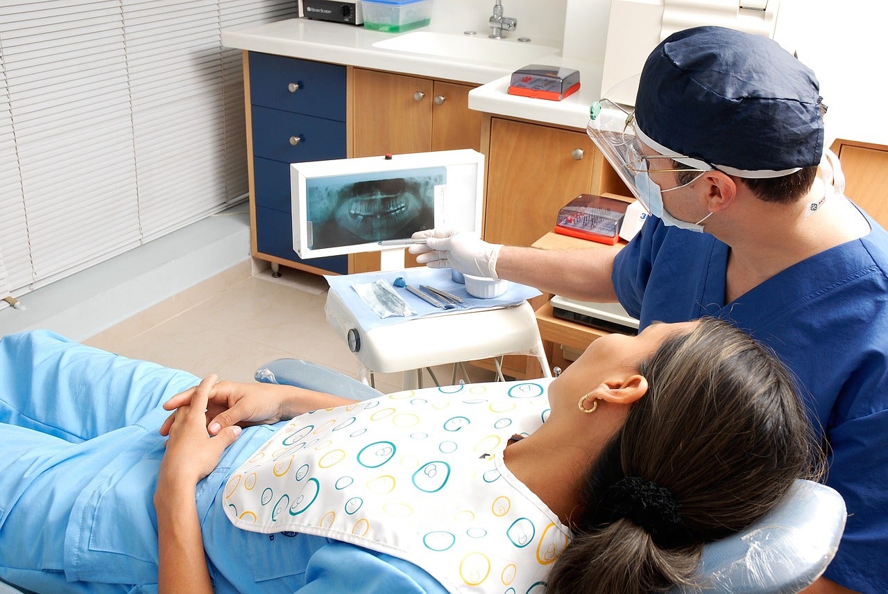 Todos los servicios del dentista que entran en la Seguridad Social Todos los servicios del dentista que entran en la Seguridad Social