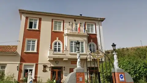 El impulsor del cisma de las Clarisas de Belorado cuenta con un Seminario de vocaciones adultas en Alar del Rey .