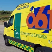 Ambulancia perteneciente al 061 Ambulancia perteneciente al 061