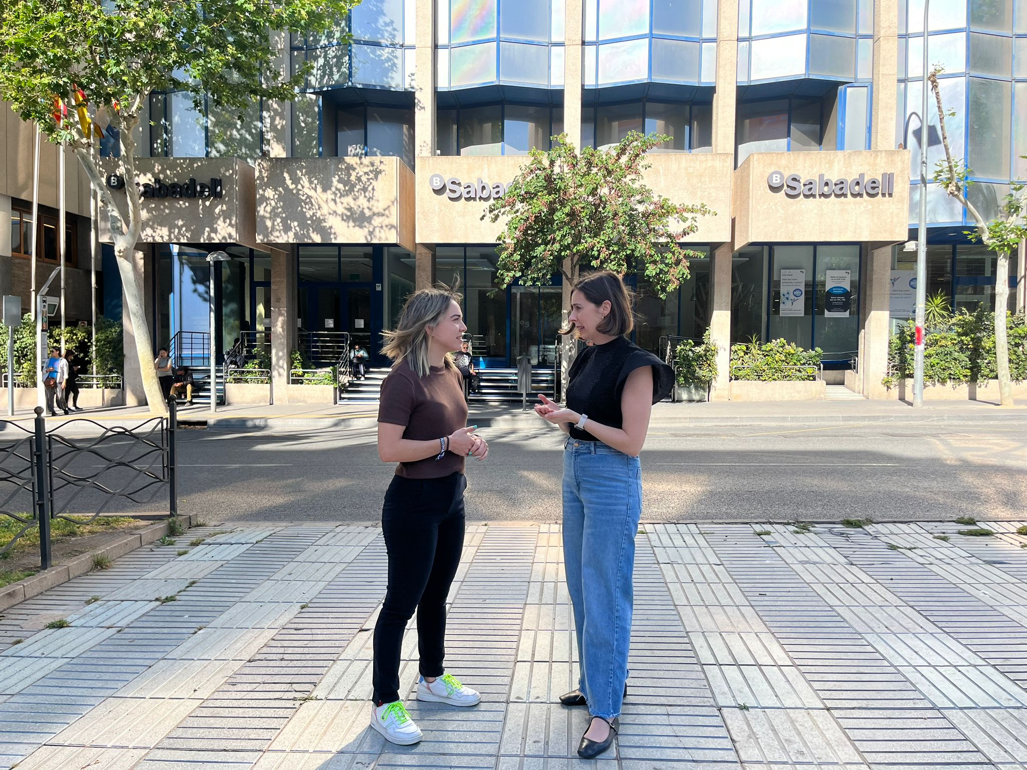 Alicante y Elche se pronunciarán sobre la OPA hostil de BBVA sobre el Banco Sabadell Alicante y Elche se pronunciarán sobre la OPA hostil de BBVA sobre el Banco Sabadell