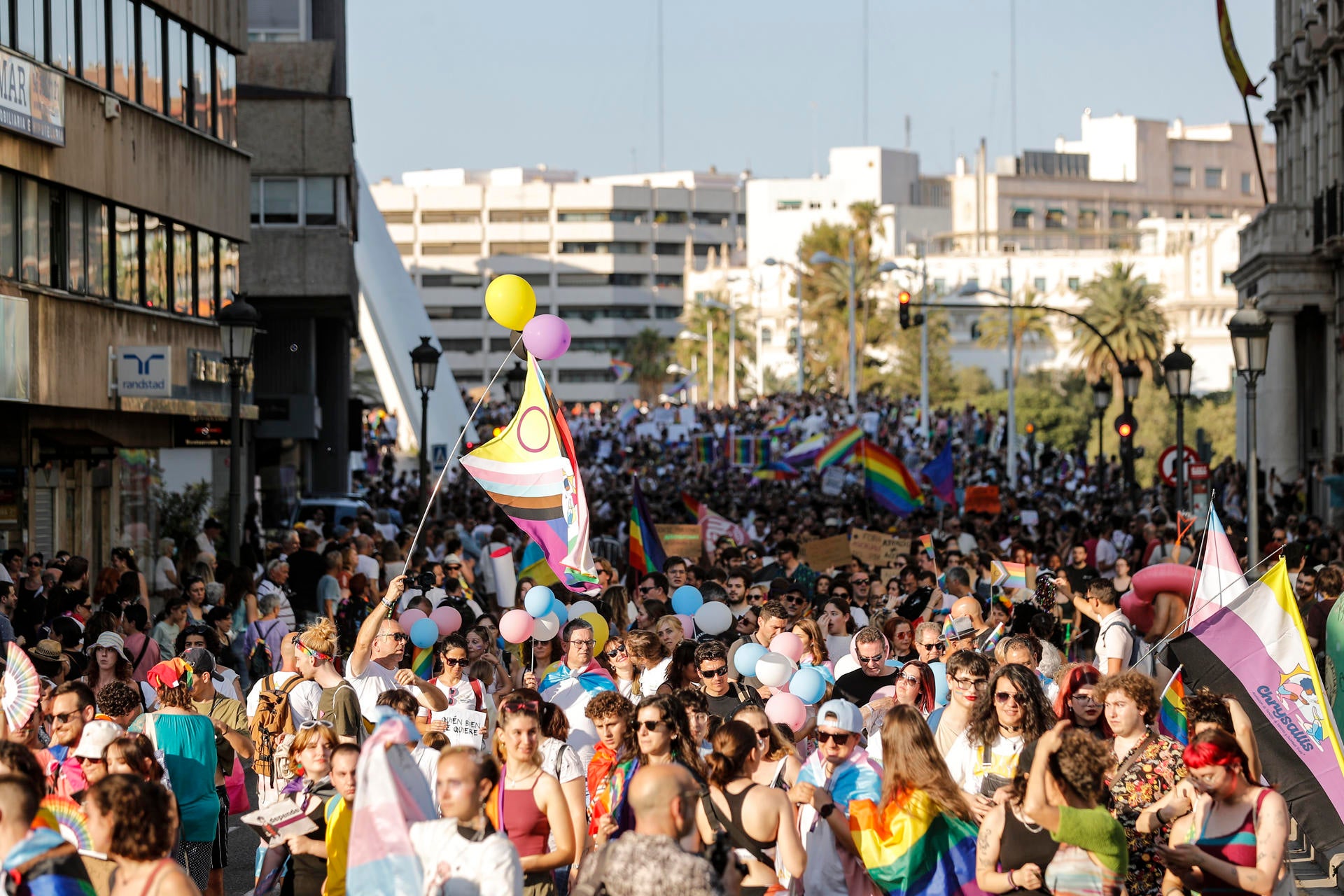 El Orgullo en València se celebrará el 28 de junio, pero sin fiesta tras la manifestación El Orgullo en València se celebrará el 28 de junio, pero sin fiesta tras la manifestación