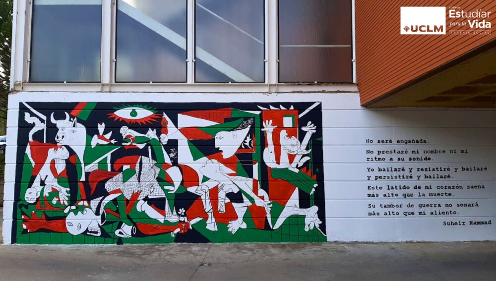 El mural se inauguró coincidiendo con la efeméride del bombardeo de la ciudad vasca