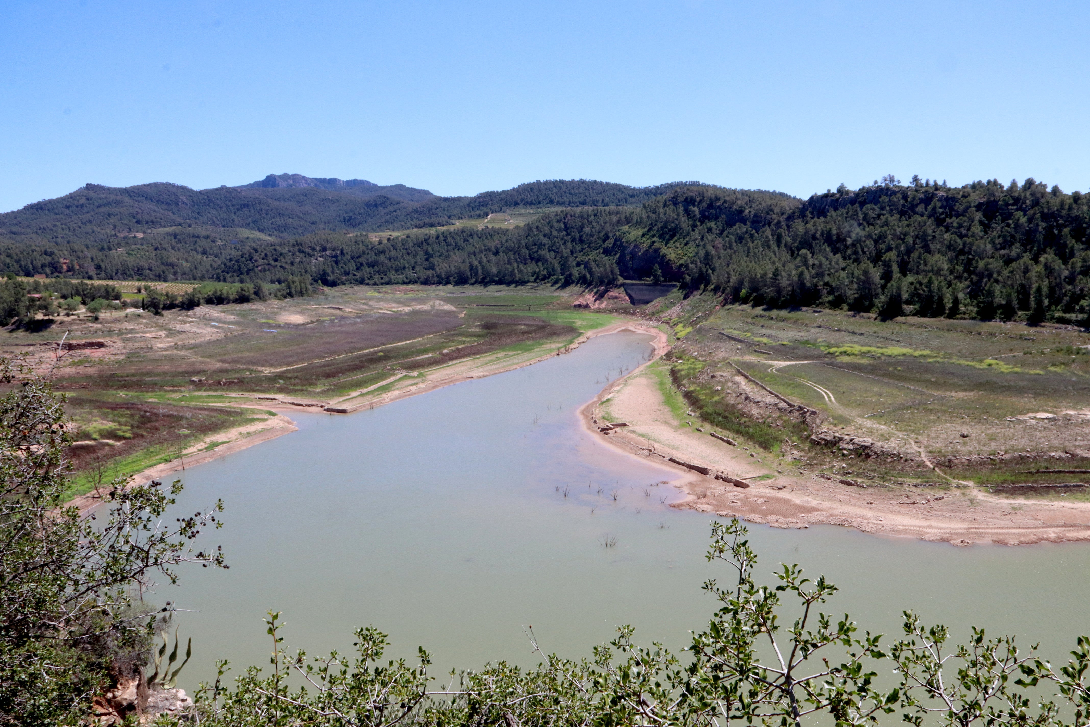 Generalitat i CHE inicien les trobades tècniques per abordar el possible transvasament de l'Ebre al Priorat Generalitat i CHE inicien les trobades tècniques per abordar el possible transvasament de l'Ebre al Priorat