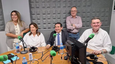 La mejora de servicios públicos en Orihuela costa, a debate en la tertulia de Onda Cero Vega Baja La mejora de servicios públicos en Orihuela costa, a debate en la tertulia de Onda Cero Vega Baja