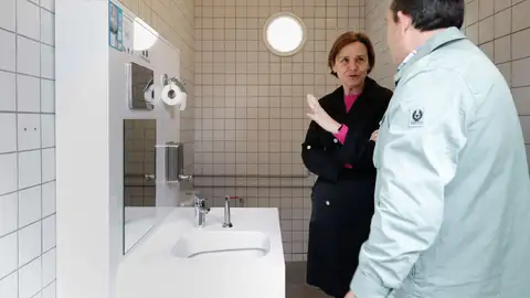 La playa de Poniente de Gijón ya cuenta con baños adaptados para ostomizados La playa de Poniente de Gijón ya cuenta con baños adaptados para ostomizados