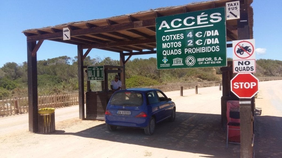 Infórmate aquí de las restricciones al tráfico que habrá durante la temporada en Formentera Infórmate aquí de las restricciones al tráfico que habrá durante la temporada en Formentera