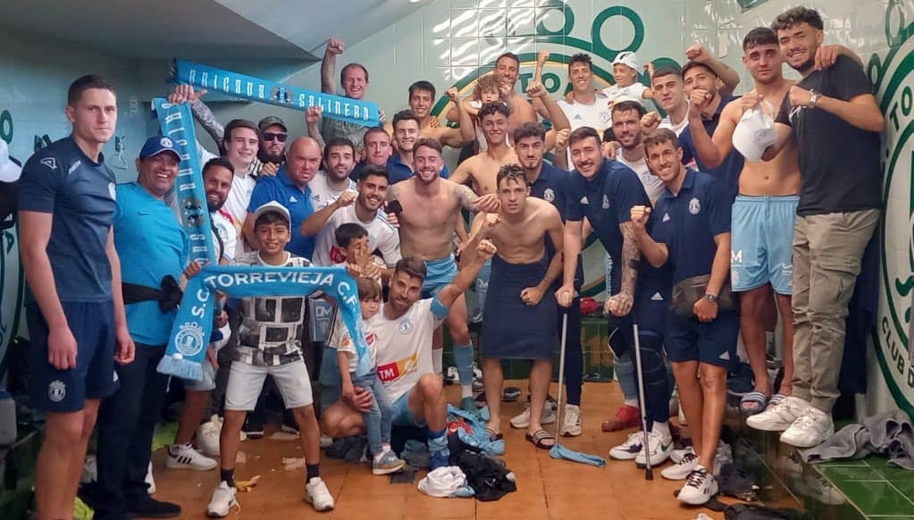 El SC Torrevieja depende de sí mismo para lograr el ascenso a Lliga Comunitat en un final de liga de infarto El SC Torrevieja depende de sí mismo para lograr el ascenso a Lliga Comunitat en un final de liga de infarto