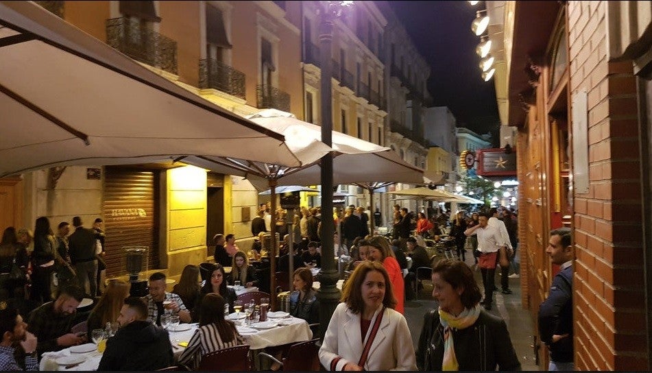 El Pleno aprobará la ampliación de la temporada de veladores y mantiene la limitación de horarios El Pleno aprobará la ampliación de la temporada de veladores y mantiene la limitación de horarios