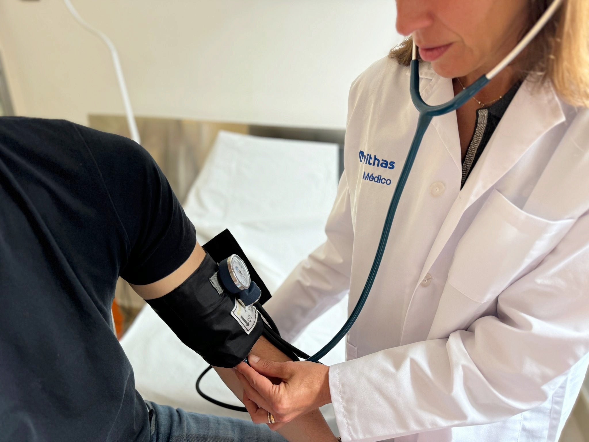 Los especialistas de los hospitales Vithas en Andalucía ponen el foco en reducir la hipertensión arterial Los especialistas de los hospitales Vithas en Andalucía ponen el foco en reducir la hipertensión arterial