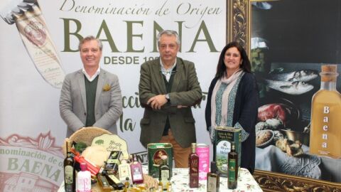Jos&eacute; Manuel Bajo, Javier Alcal&aacute; y M&ordf; Carmen Baena (izquierda a derecha)