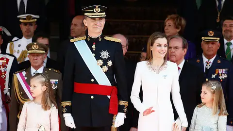La familia real durante la coronación de Felipe VI La familia real durante la coronación de Felipe VI