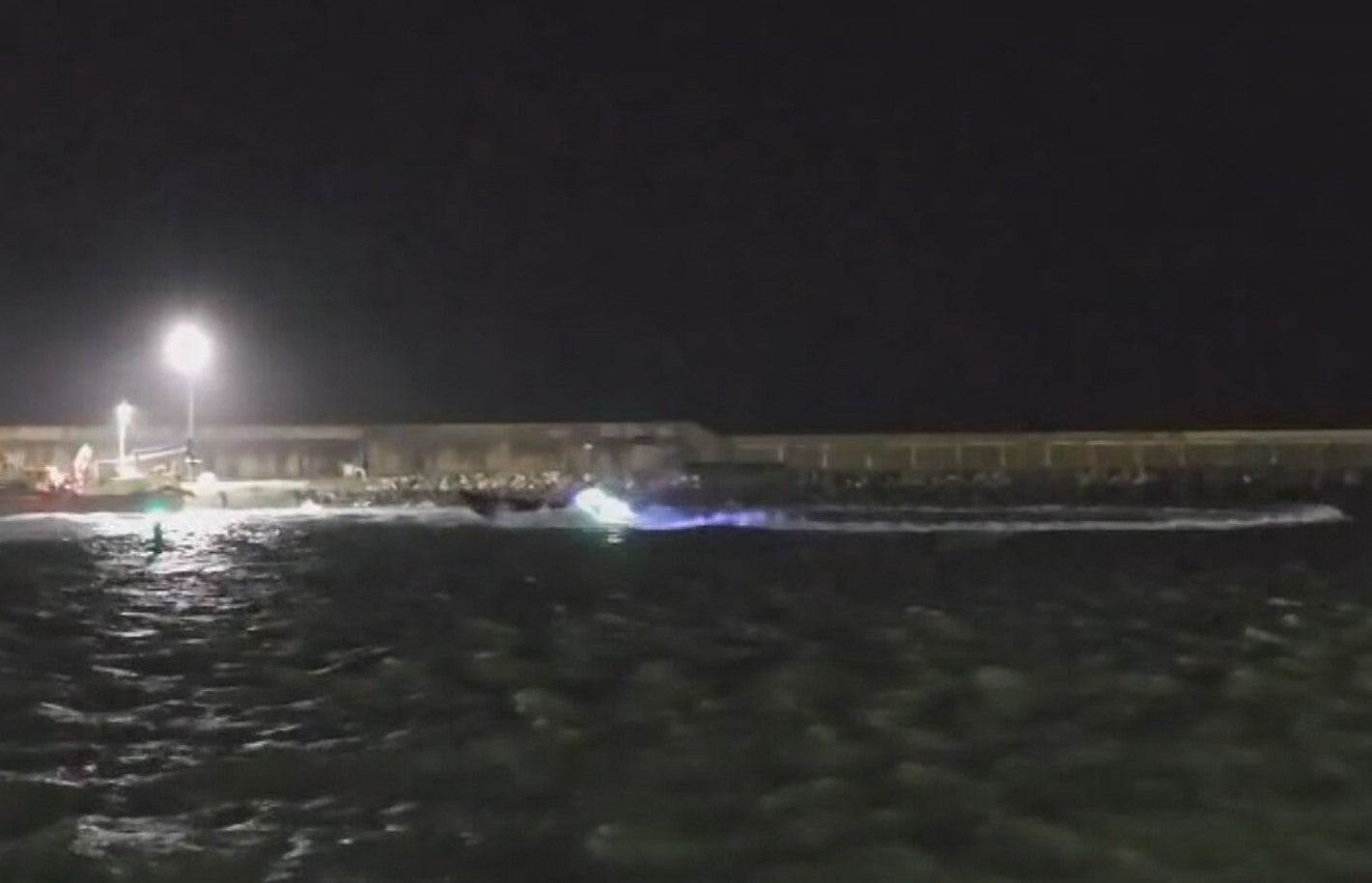 Pasa a disposición judicial el acusado de pilotar la lancha que mató a dos agentes en Barbate Pasa a disposición judicial el acusado de pilotar la lancha que mató a dos agentes en Barbate