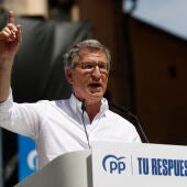 Feijóo llama a derrotar en las europeas al "Gobierno más débil"