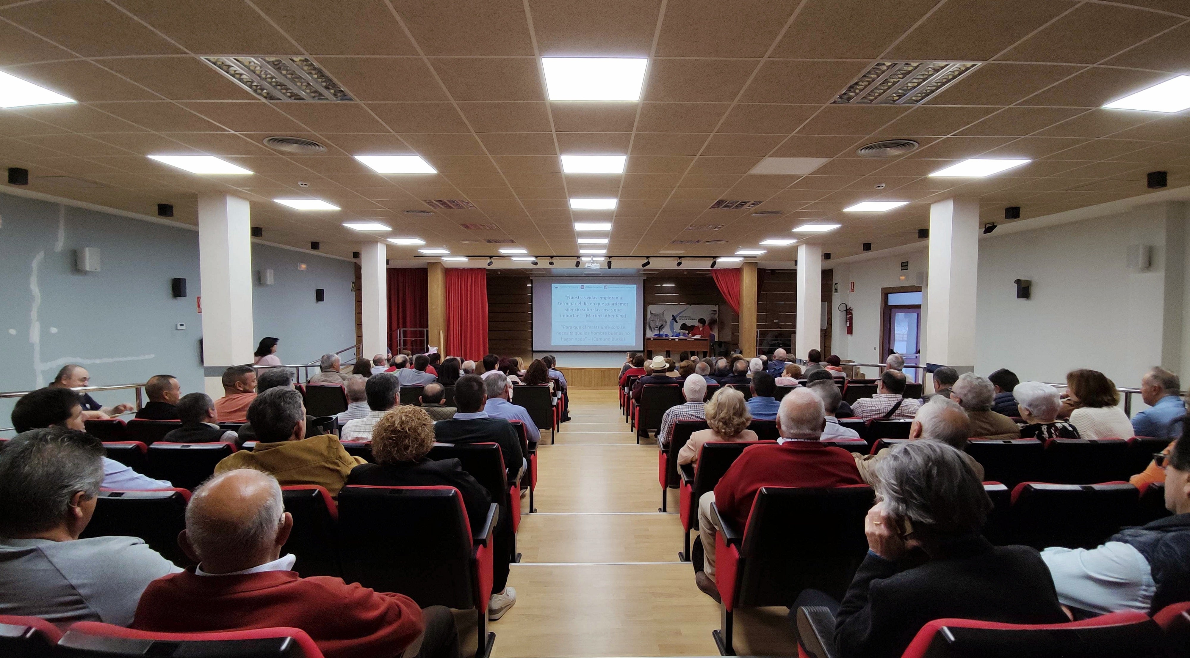 La Plataforma 'Sí A La Tierra Viva' continúa trabajando en alegaciones al proyecto de Quantum Minería S.L. La Plataforma 'Sí A La Tierra Viva' continúa trabajando en alegaciones al proyecto de Quantum Minería S.L.