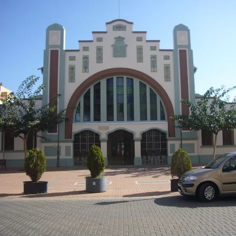El Mercado Municipal de Nules punto de salida de la primera Romería. 