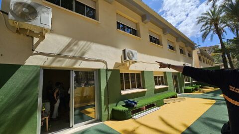 El robo de una tuber&iacute;a de cobre provoca una fuga de 2.000 litros de gasoil y obliga a suspender clases en dos colegios 