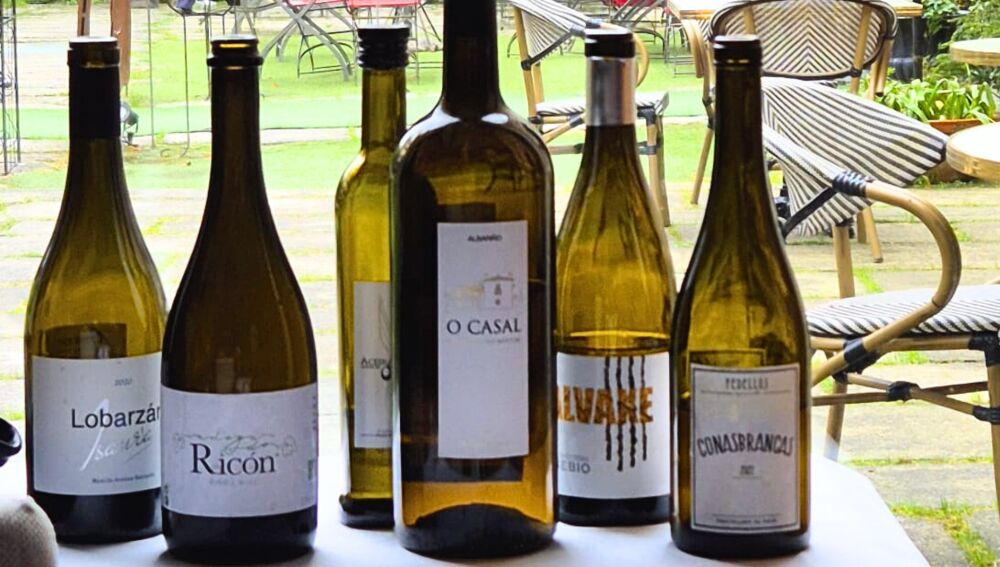 Selección de vino gallegos elegidos por Carlos Freiría, sumiller de A Quinta de Auga