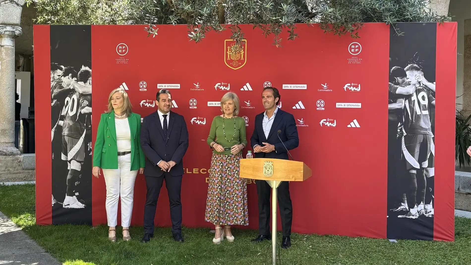 Presentación del partido amistoso de fútbol entre las selecciones de España y Andorra que tendrá lugar en Badajoz el 5 de junio