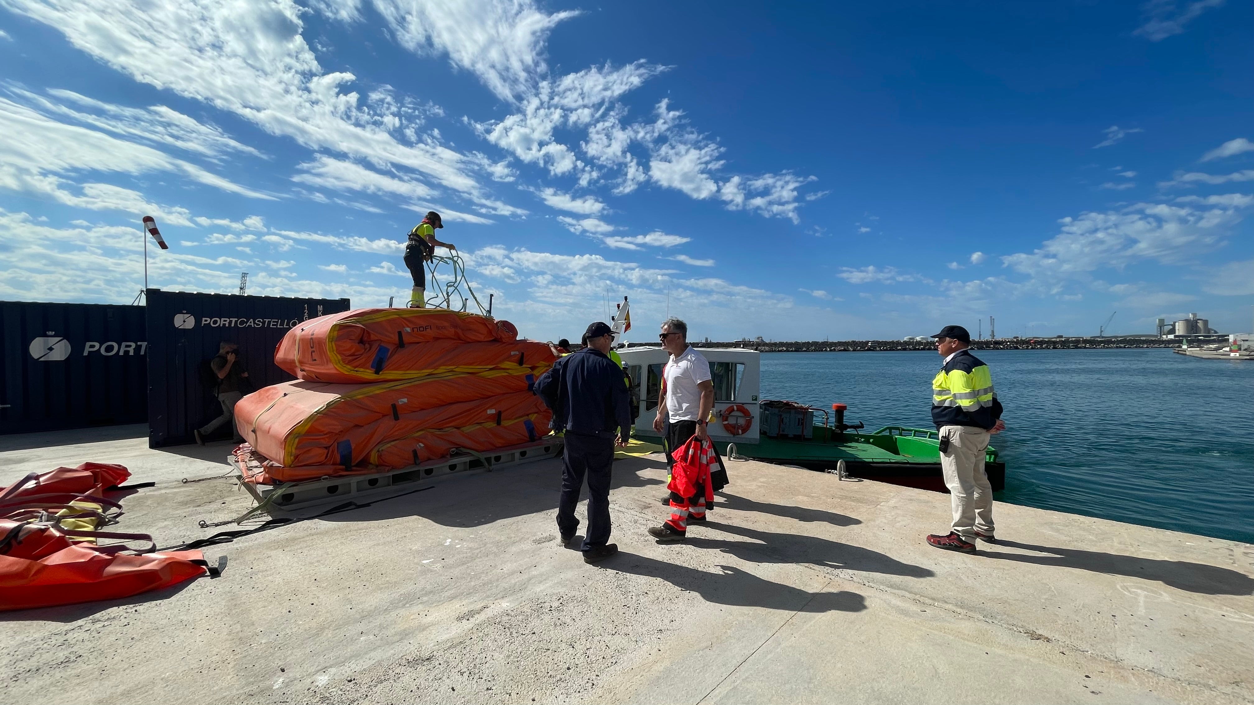 PortCastelló organiza un simulacro de vertido de hidrocarburos en su dársena sur PortCastelló organiza un simulacro de vertido de hidrocarburos en su dársena sur