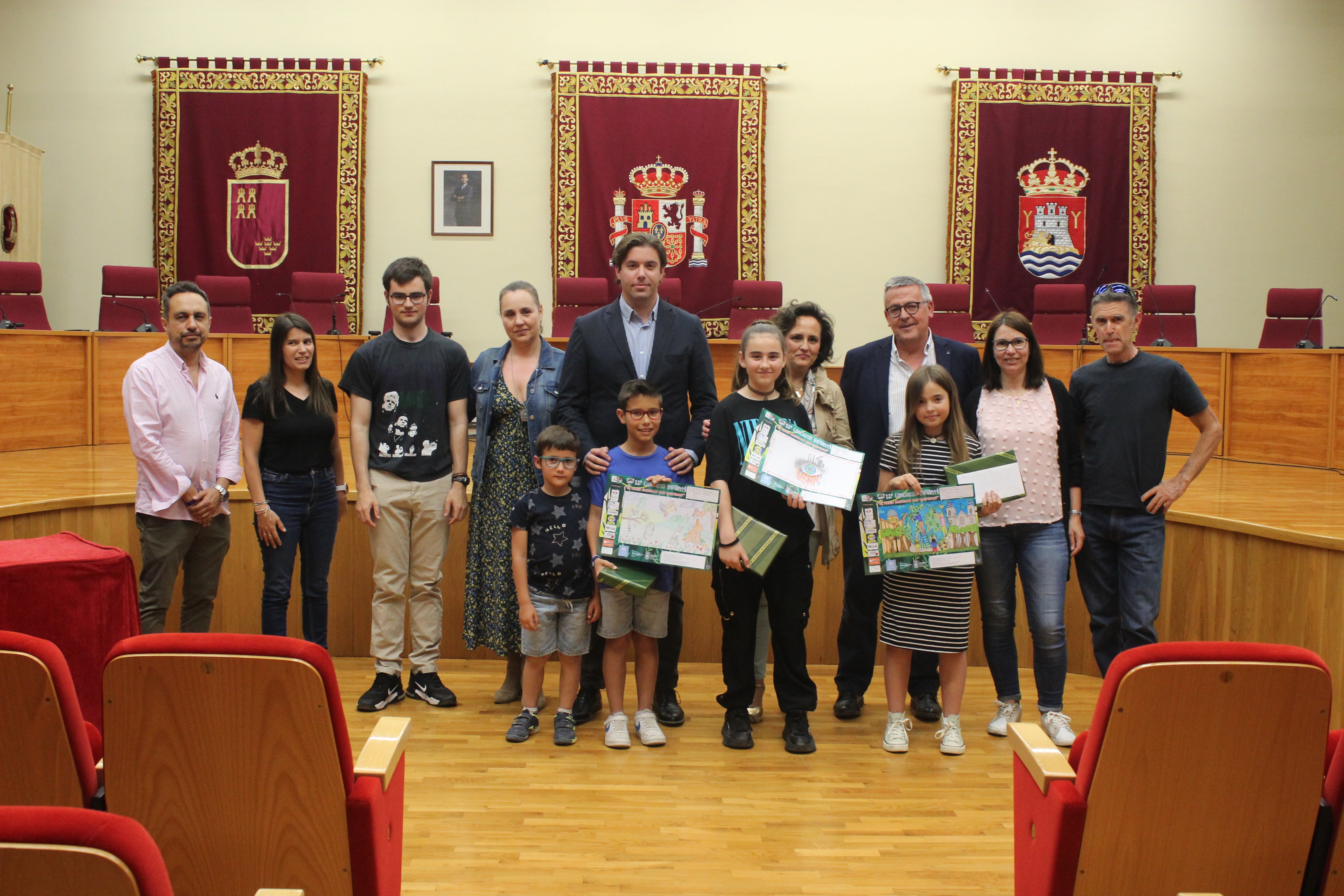 Onda Cero Yecla entrega los premios de la XXII edición del concurso "El Medio Ambiente que queremos" Onda Cero Yecla entrega los premios de la XXII edición del concurso "El Medio Ambiente que queremos"