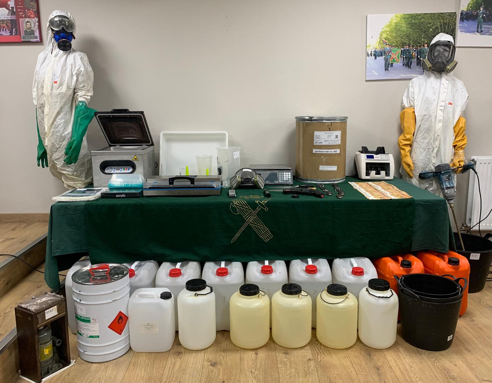 La Guardia Civil desmantela el mayor laboratorio de Speed de Europa con 800 kilos incautados La Guardia Civil desmantela el mayor laboratorio de Speed de Europa con 800 kilos incautados