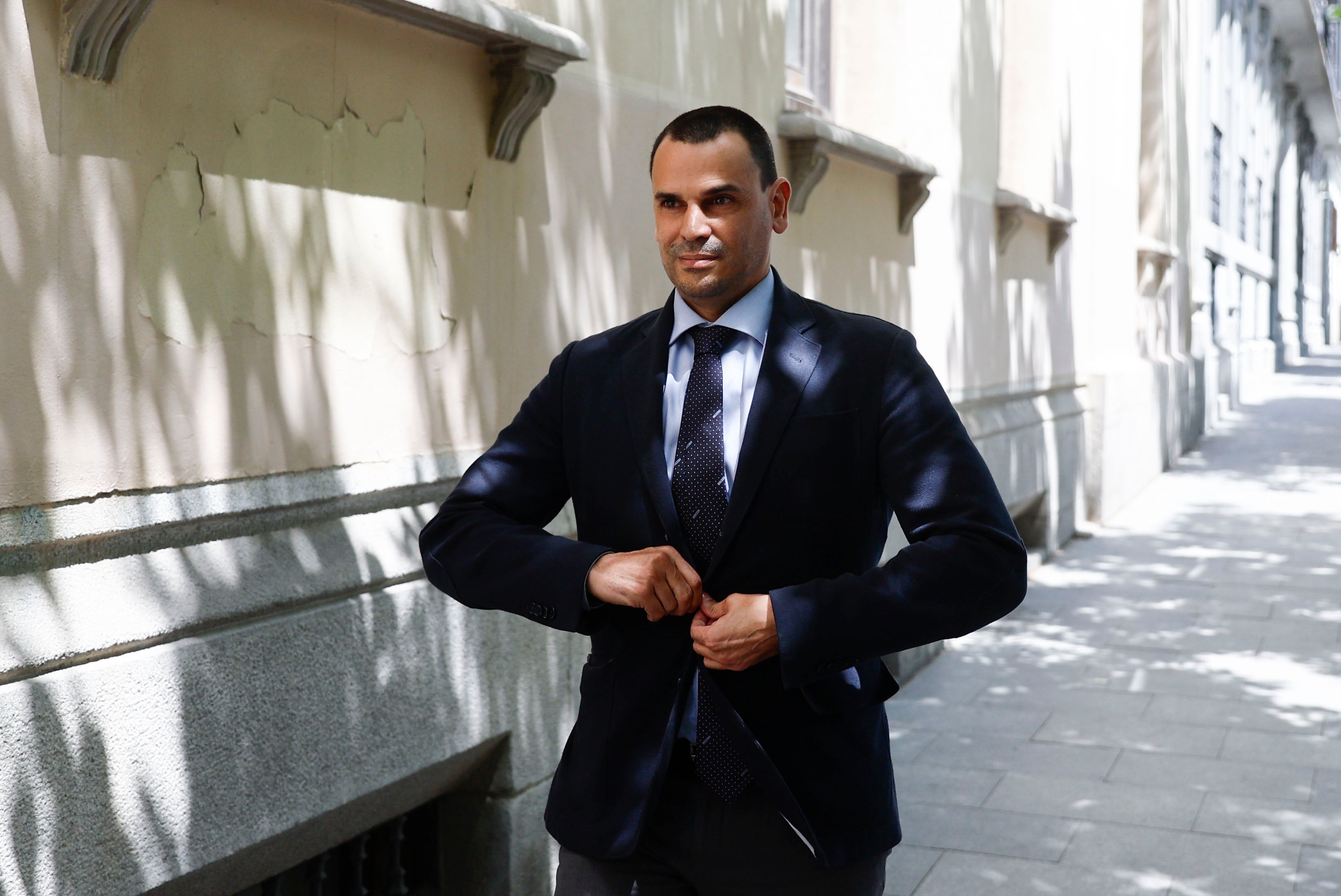 La jueza aplaza la declaración del novio de Ayuso tras la solicitud de las acusaciones La jueza aplaza la declaración del novio de Ayuso tras la solicitud de las acusaciones