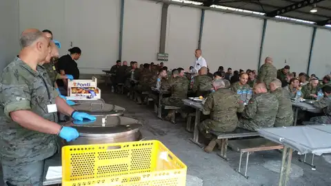 1.800 militares acampan en el recinto ferial Luis Adaro de Gijón 1.800 militares acampan en el recinto ferial Luis Adaro de Gijón