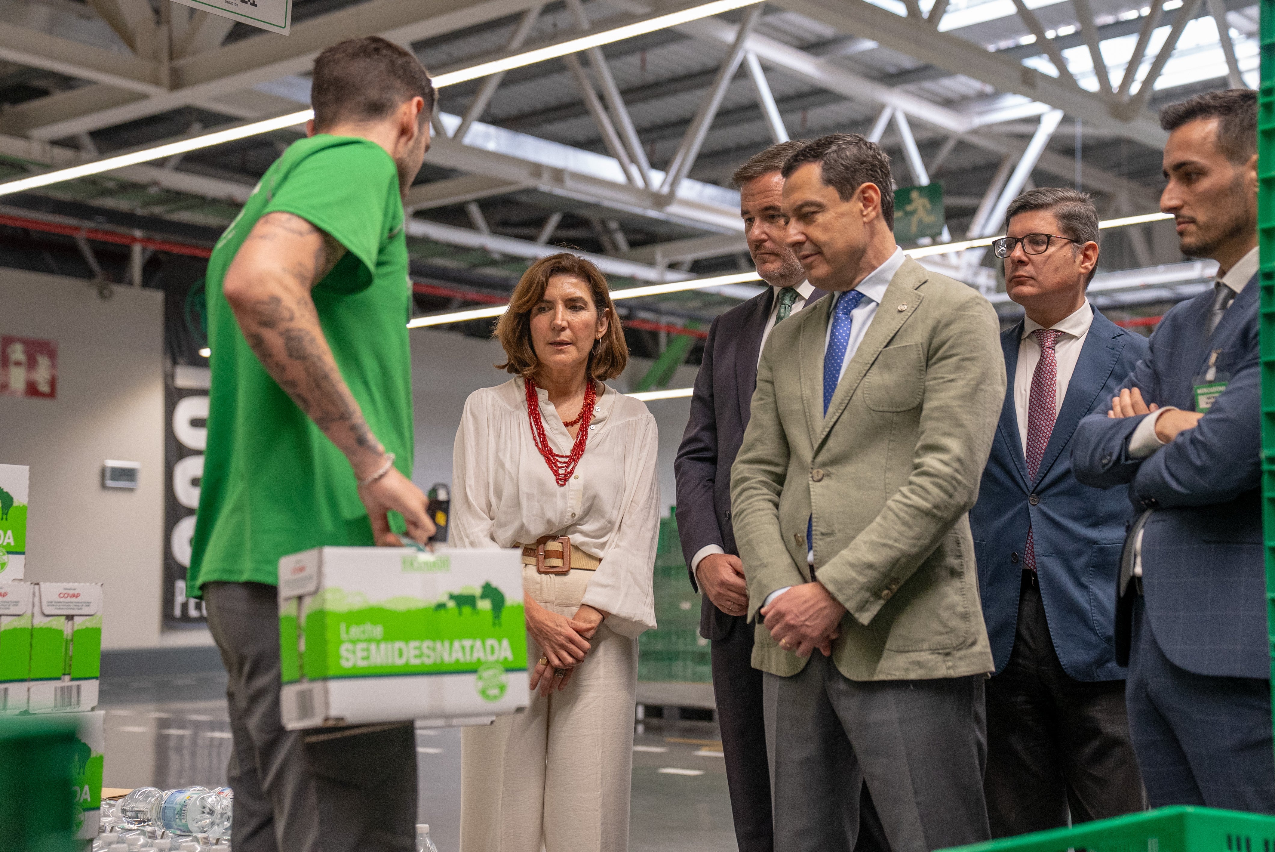 MERCADONA SUPERA LA BARRERA DE LOS 20.000 TRABAJADORES EN ANDALUCÍA MERCADONA SUPERA LA BARRERA DE LOS 20.000 TRABAJADORES EN ANDALUCÍA