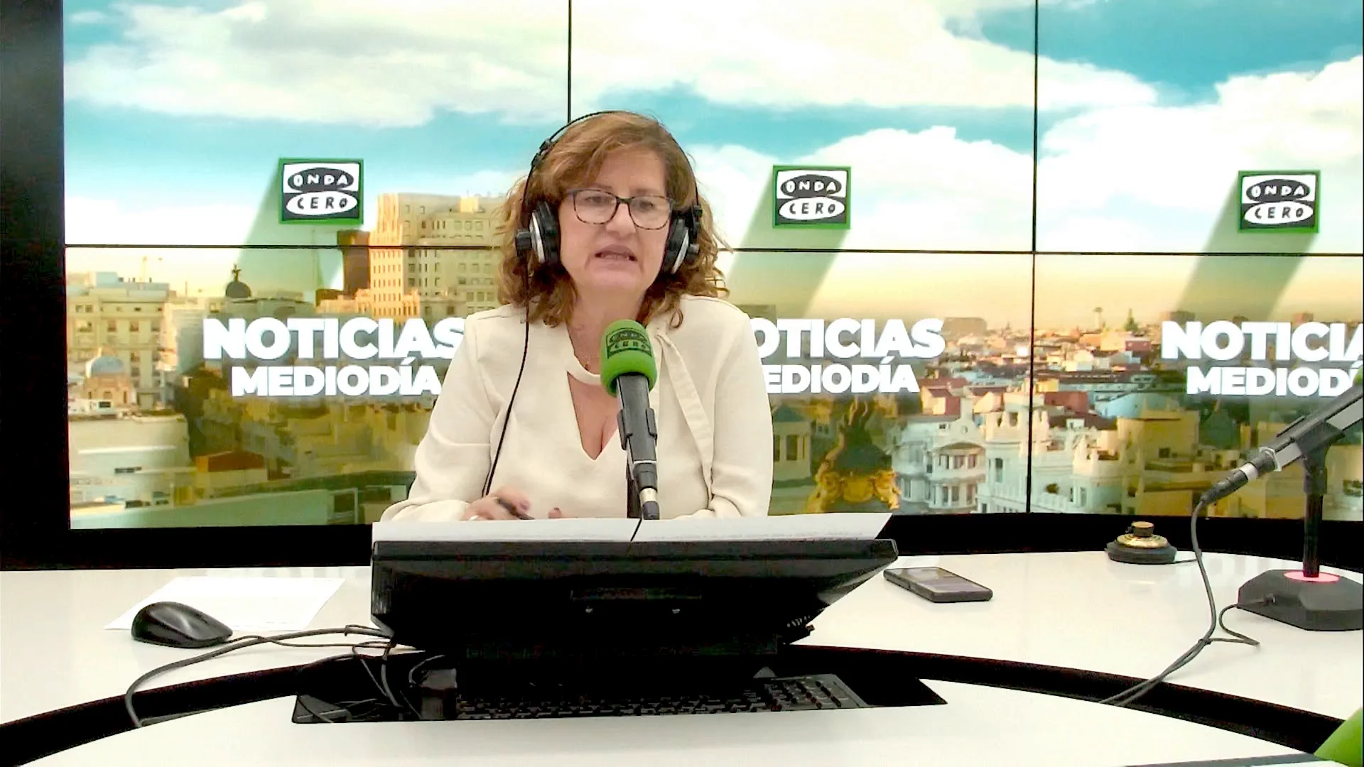 Elena Gijón sobre la Ley del Suelo: "La mayoría ‘frankenstein’ afirmando su identidad en campaña" Elena Gijón sobre la Ley del Suelo: "La mayoría ‘frankenstein’ afirmando su identidad en campaña"